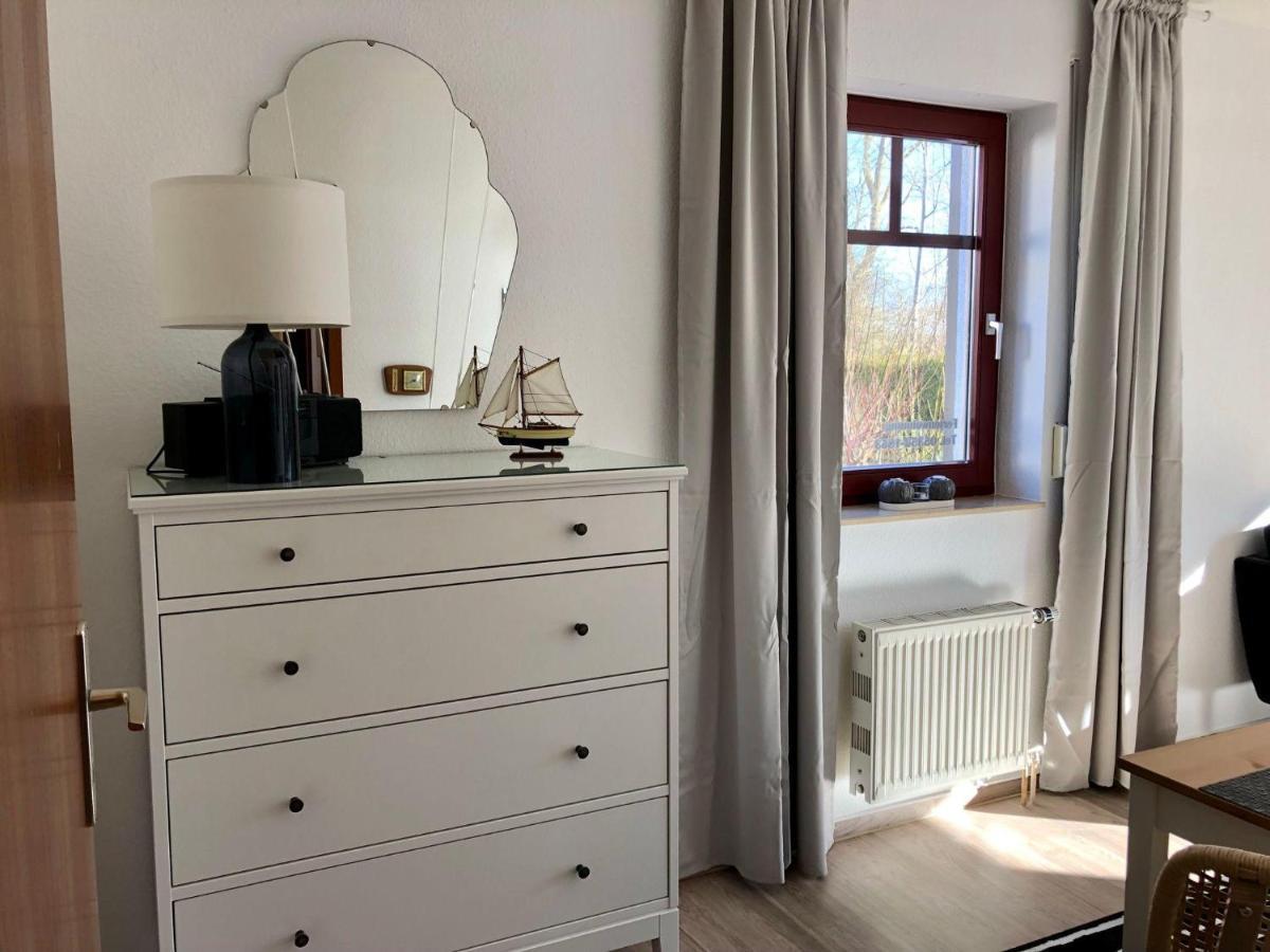 Ferienwohnung Klaus Störtebeker mit Sonnenterrasse&Garten zwischen Strand, Wald und Wiese! Gustow  Exterior foto